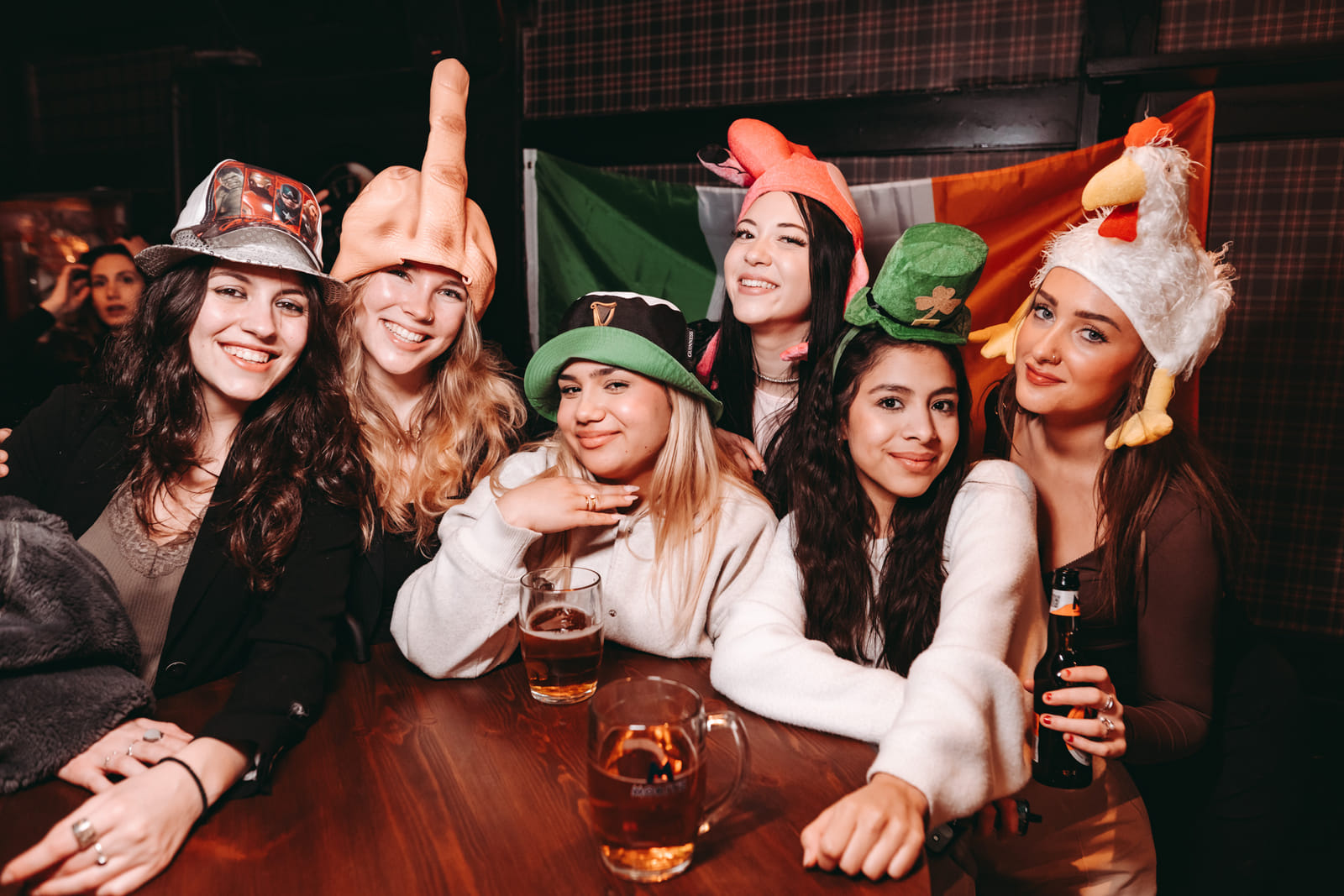 Barcelona Pub Crawl with Social Bars & Club Handoff